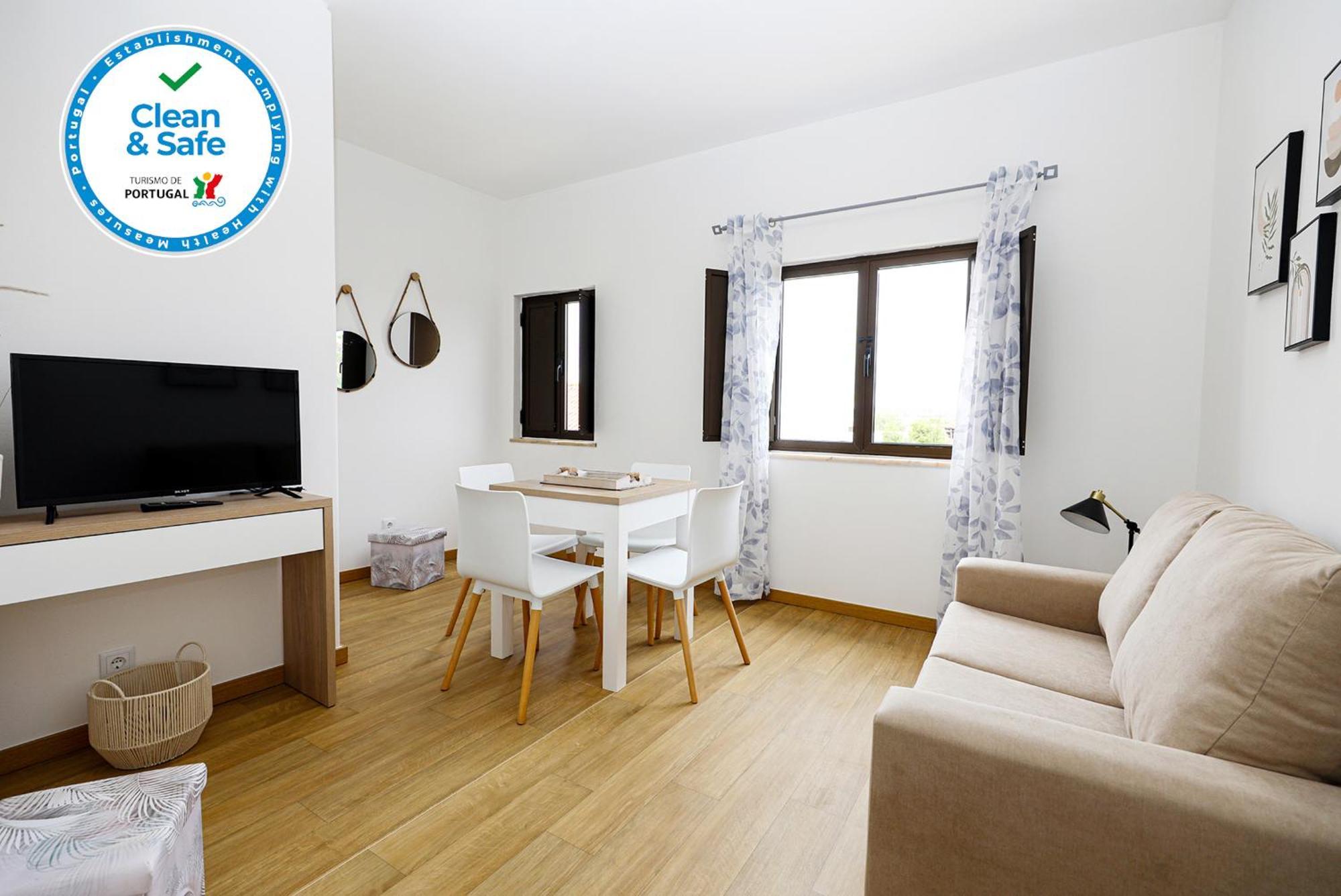 A48 - Windmill 1 Bed Apartment In Odiáxere المظهر الخارجي الصورة